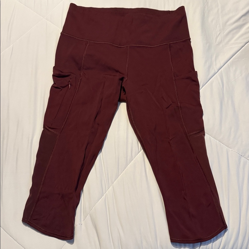 Athleta Maroon Activewear Leggings short M